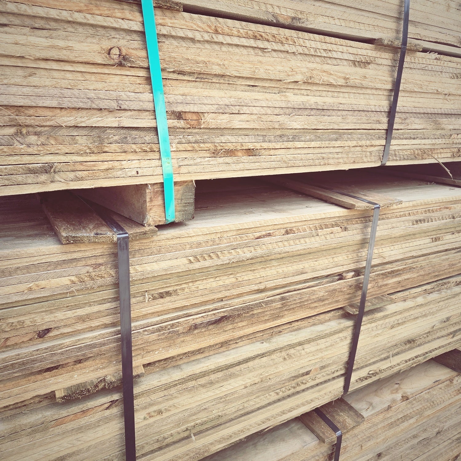 Timber Paling 100x15mm x2.4H