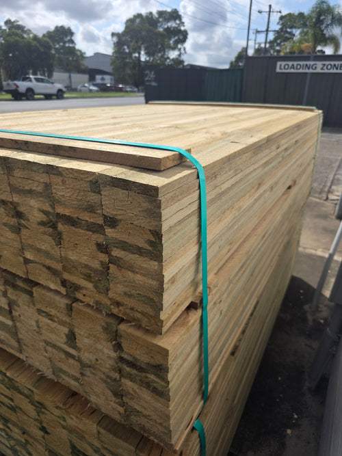 Timber Paling 100x15x1.8H