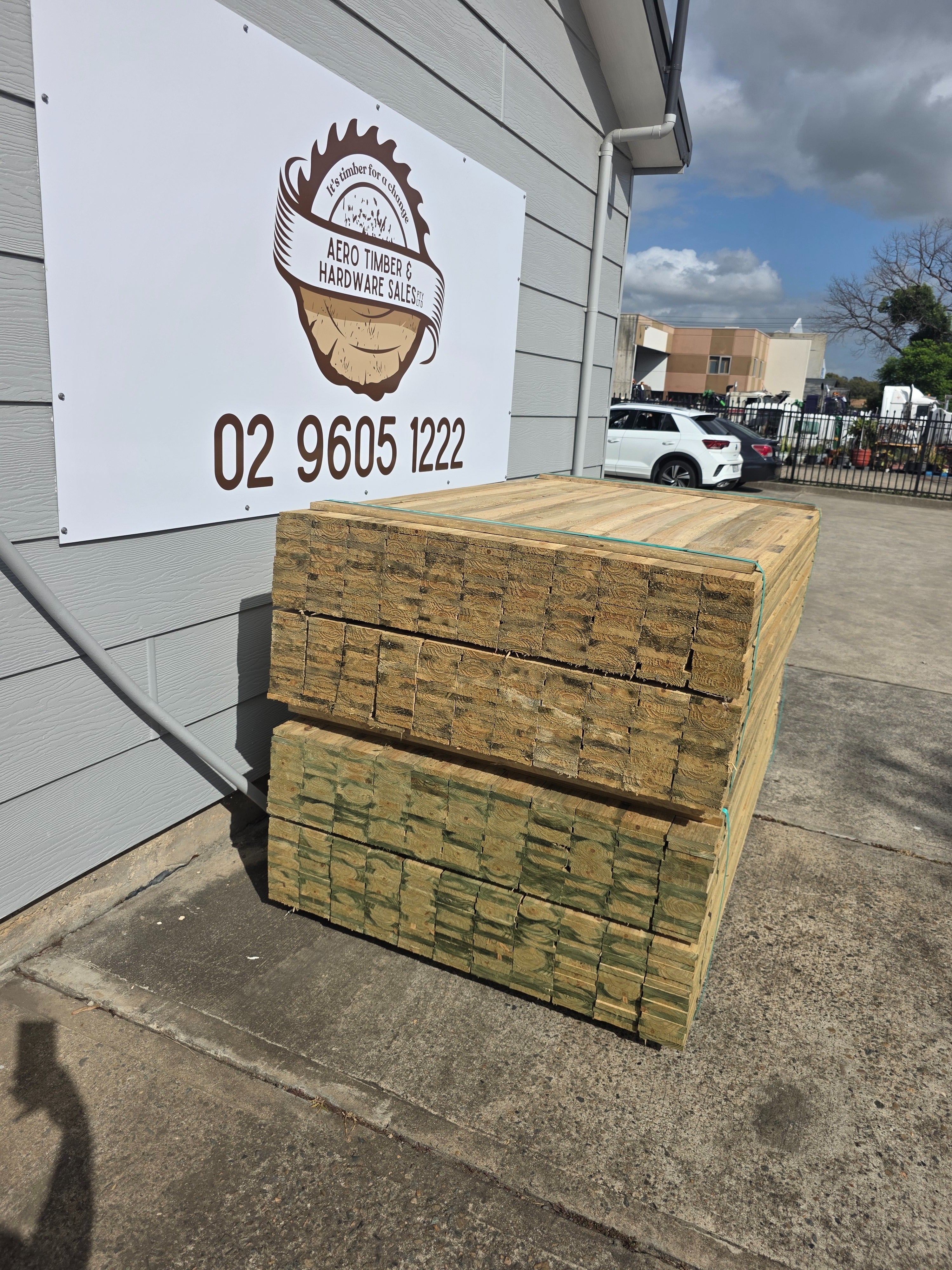 Timber Paling 100x15mm x2.1 H